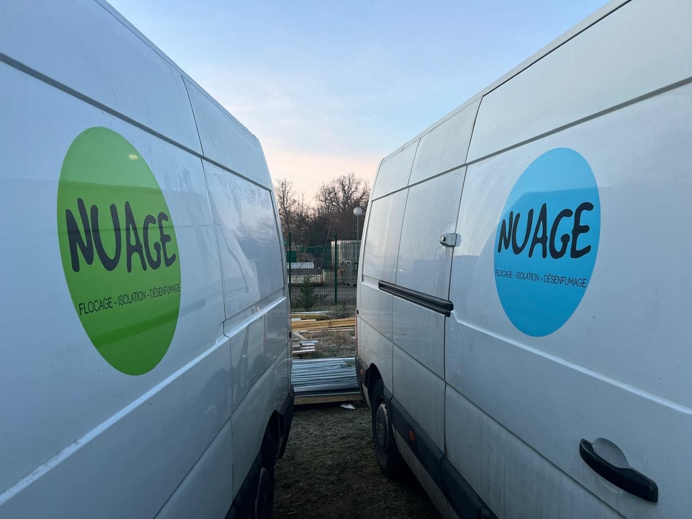 Les camions NUAGE — Vert et bleu